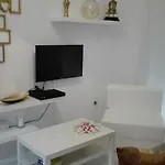 Bromham Apartment